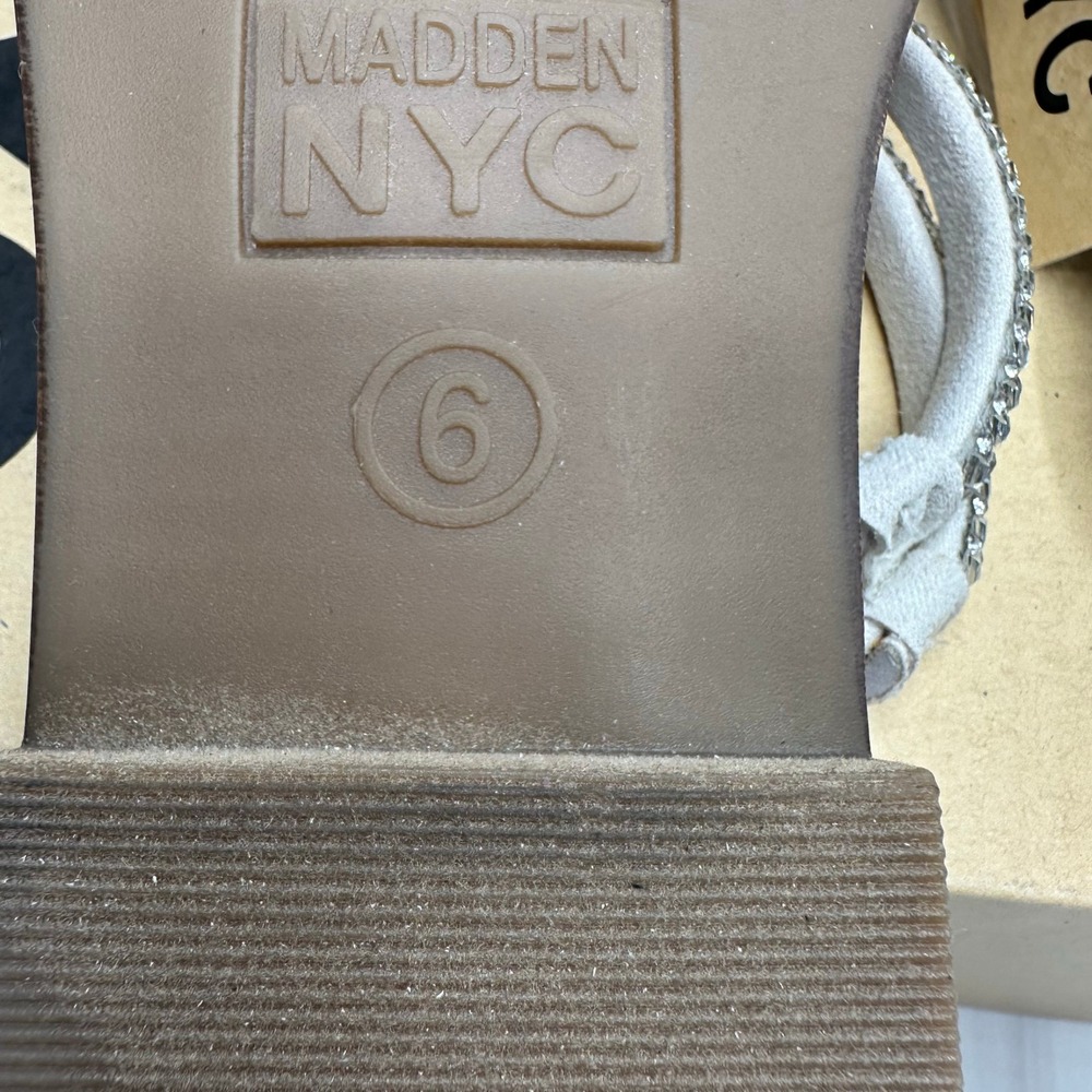 Madden NYC‎ Zig Zag Rhinestone Sandal Women 6 Silver NEW IN BOX Sparkly Slide - Picture 10 of 14